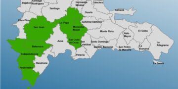COE emite alerta verde para siete provincias por vaguada