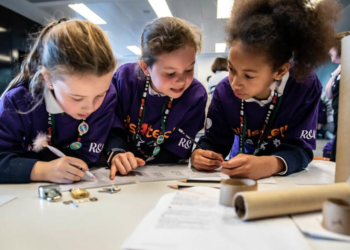 MASTERCARD Y DISCOVERY EDUCATION IMPULSAN EL FUTURO DE LA TECNOLOGÍA A TRAVÉS DE GIRLS4TECH