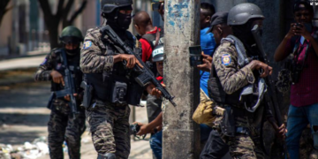 Pandilleros en Haití reclutan niños con pagos de "hasta 200 dólares", denuncia organismo de la ONU