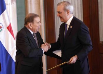 Abinader a las autoridades venezolanas: «Aún están a tiempo de cruzar al lado correcto de la historia»