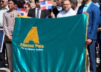 Guillermo Moreno honra a los héroes de la Revolución de Abril y condena la segunda intervención estadounidense