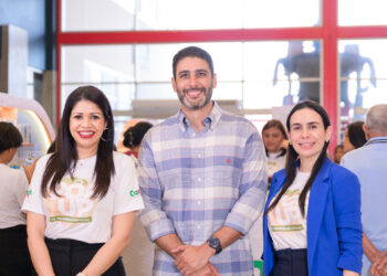 Farmacia Carol celebra el mes de las madres con atractivos descuentos y exclusivo Pop-Up Store