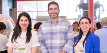 Farmacia Carol celebra el mes de las madres con atractivos descuentos y exclusivo Pop-Up Store