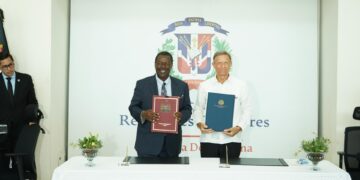 Kenia y RD firman acuerdo en apoyo a los policías de la Misión en Haití