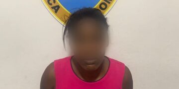 Detienen a una mujer acusada de matar a un hijo de dos años en La Romana