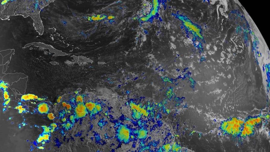 Se forma la primera onda tropical de la temporada de huracanes de 2025 en la Costa Occidental de Africa