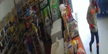 Detienen hombre se hacía pasar por contratista de Edeeste para extorsionar comercios