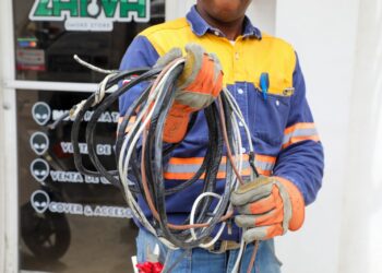 Edeeste normaliza más de 19 mil clientes durante el mes de mayo
