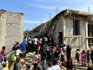 Confirman varios muertos y heridos tras desplome de construcción en Juana Méndez, Haití