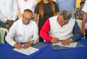 Estudiantes universitarios residentes en La Victoria tendrán pase gratuito al metro y teleférico tras firma de acuerdo