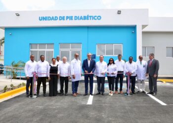 Abinader inaugura unidad de pie diabético en Hospital Marcelino Vélez Santana
