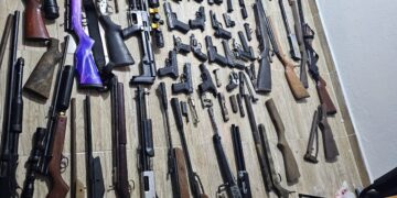Desmantelan armería clandestina y ocupa 33 armas en San Cristóbal