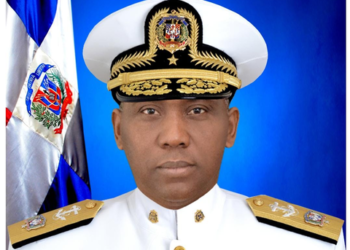Abinader designa a Crisóstomo Martínez como nuevo comandante general de la Armada