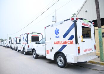 DAEH despliega 13 ambulancias con apertura del 911 en Pedernales