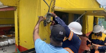 Pgase y Edeeste desmantelan conexiones irregulares en establecimientos de La Altagracia