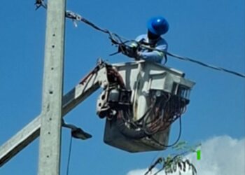 Edeeste desmantela conexiones ilegales en sector Villa España, San Pedro de Macorís