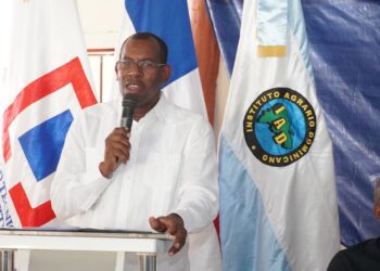 UTECT lanza proyecto de titulación para mil familias de Palo Verde, Montecristi