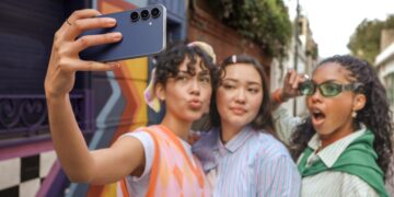 Descubre cómo el Galaxy S25 FE te ayuda a resolver los desafíos del día a día