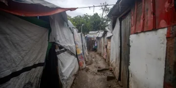 Aumenta la preocupación en los campamentos de desplazados en Haití por el huracán Melissa