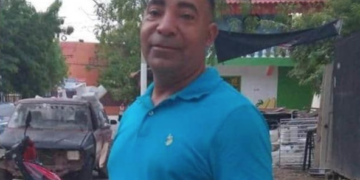 Mujer recibe dinero y nota que le indica comprar la caja donde enterrará a su esposo desaparecido