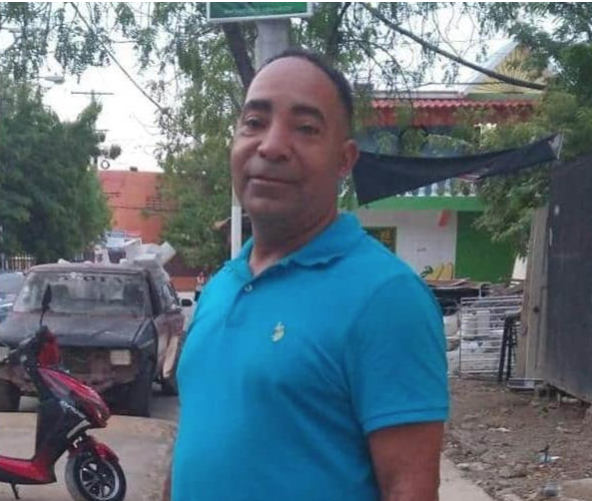 Mujer recibe dinero y nota que le indica comprar la caja donde enterrará a su esposo desaparecido
