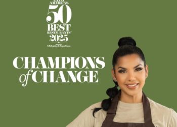 Reconocen a la chef Tita como primera ganadora regional del "Champions of Change Award"