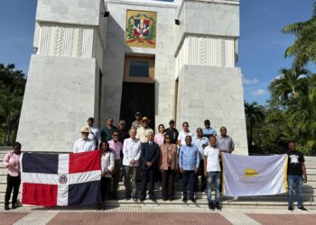FUNDARTE conmemora el Día del Artesano Dominicano con tributo en el Altar de la Patria