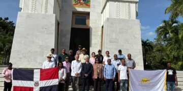 FUNDARTE conmemora el Día del Artesano Dominicano con tributo en el Altar de la Patria