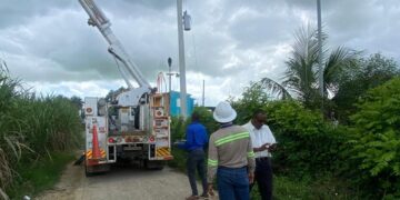 EDEESTE realiza operativo en Higüey y desmantela nueve transformadores instalados de forma irregular
