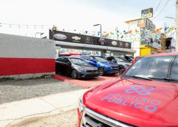 Pgase y Edeeste desmantelan múltiples conexiones ilegales en comercios de la avenida Ecológica, SDE