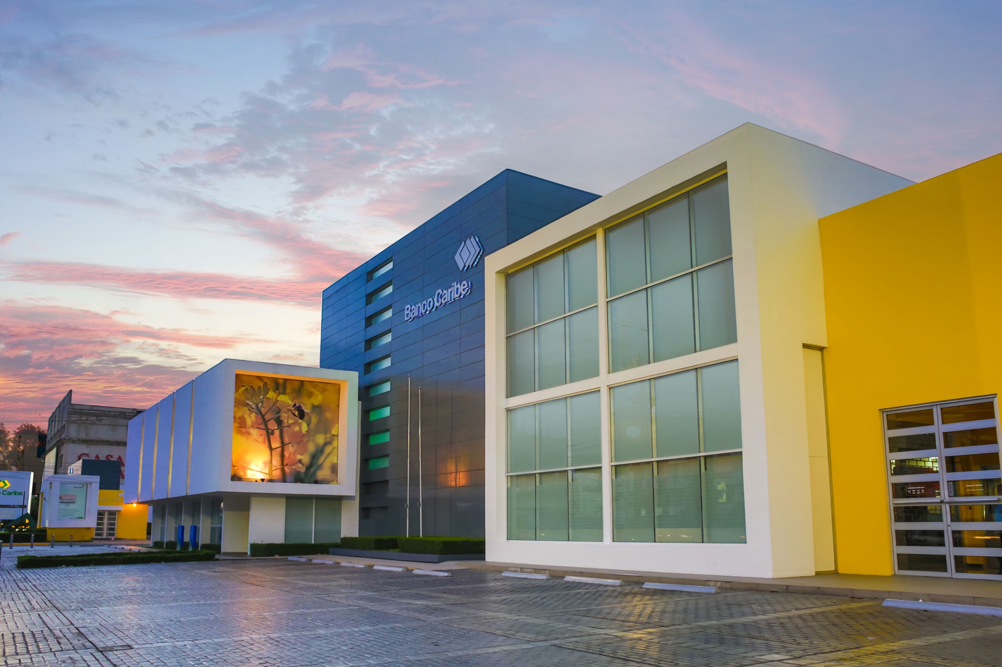 Feller Rate confirma calificación "A-" de Banco Caribe y mejora sus perspectivas a "Positivas", en reconocimiento a su acelerada trayectoria de crecimiento