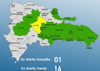 COE mantiene a La Vega en alerta amarilla y otras 16 provincias en verde por onda tropical