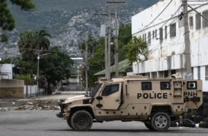 Tiroteo en los alrededores del Palacio Nacional de Haití obliga a evacuar a ministros