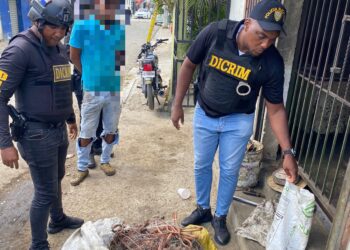 PN recupera cables robados de la Catedral Santiago Apóstol y arresta a presunto responsable