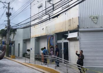 Oficina de Banreservas en Salcedo reanuda sus operaciones tras colapso de fachada