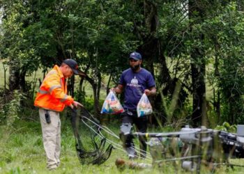 911 entrega alimentos con drones en SDN a 42 familias incomunicadas