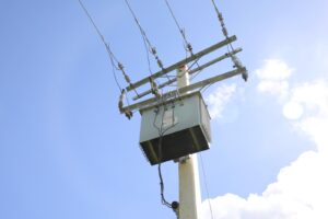 Ejecutan operativo contra fraude eléctrico en La Altagracia y detectan pérdidas millonarias