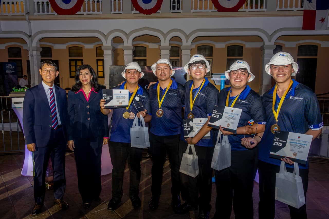 Samsung premia jóvenes innovadores y con vocación social:  Costa Rica se tituló Campeón Regional de Solve for Tomorrow 2025