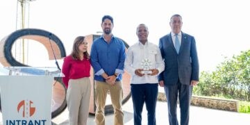 Clúster Turístico reconoce a Milton Morrison por liderazgo frente al INTRANT