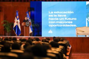 Raquel Peña anuncia Gobierno trabaja en incorporación de la IA en los entornos educativos y productivos