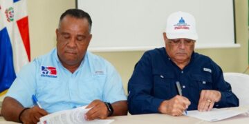 Dos entidades firman un acuerdo para embellecer los estadios de béisbol y áreas deportivas