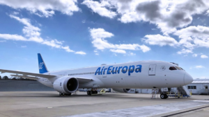 Gobierno de Maduro suspende la actividad aerocomercial de Air Europa en Venezuela