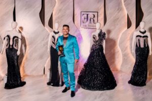 Diseñador Eddy Rambaldy presenta su colección 2025 en Premios Fashion Top Models Internacional