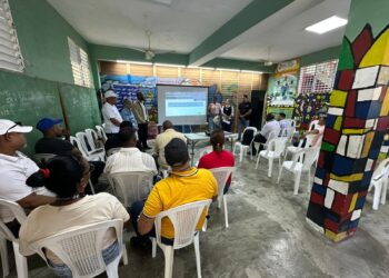 Edeeste recorre sector Capotillo previo a trabajos de rehabilitación de redes