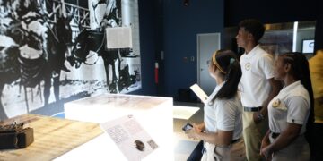 Estudiantes aprenden historia y cultura fuera del aula con programa del INABIE