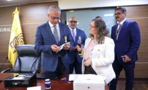 JCE ejecuta los pasos técnicos para certificar la firma digital de la nueva cédula