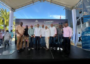 Lanzan proyecto “Una cancha pa’ mi barrio” para transformar comunidades a través del deporte