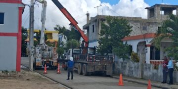 EDEESTE desmantela fraude eléctrico y retira transformador a procesadora de carnes en Higüey