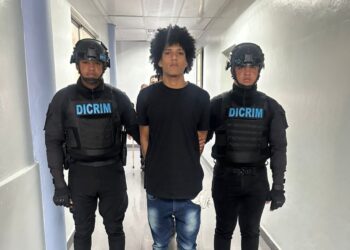 Se entrega joven acusado de la muerte de otro tras ataque con objeto contundente en Sabana Perdida