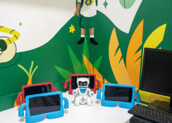 Banco Caribe dona Aula STEM a Acción Callejera en Santiago, impactando a más de 150 niños y adolescentes